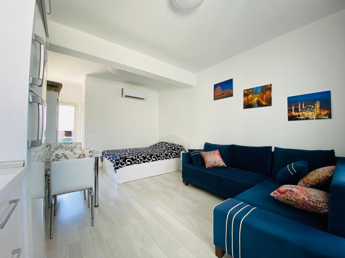 Prestige Studios Κερύνεια Εξωτερικό φωτογραφία